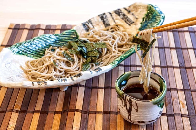 ///Soba Making Experience///Use The BIG Soba-Knife!! - The BIG soba knife: fun challenge, not a test