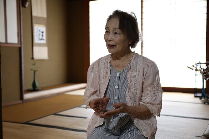 Special Ikebana Experience Guided by an Ikebana Master, Mrs. Inao - Kurashiki Bikan Historical Quarter sets the right pace for ikebana