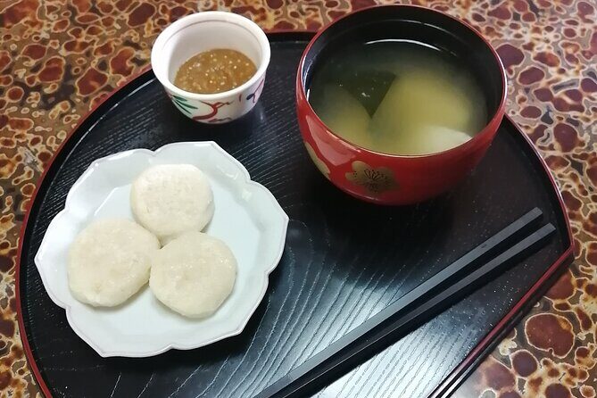 Strengthen the immunity!! Making miso in Japanese old house. - Where you meet and how to show up ready