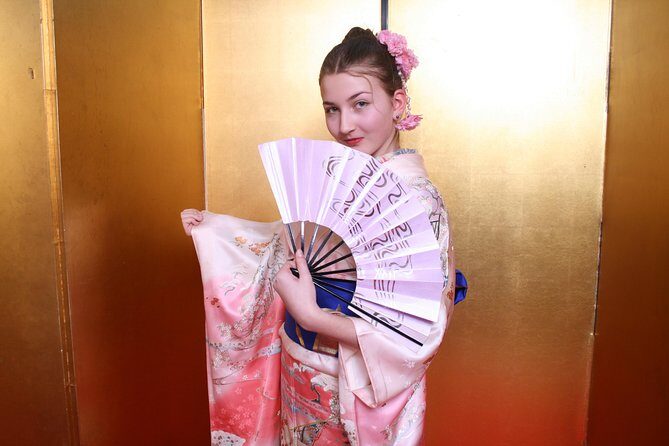 Studio Kimono Photo - Kimono, Hakama, or Samurai: Choosing an Outfit That Looks Right on Camera