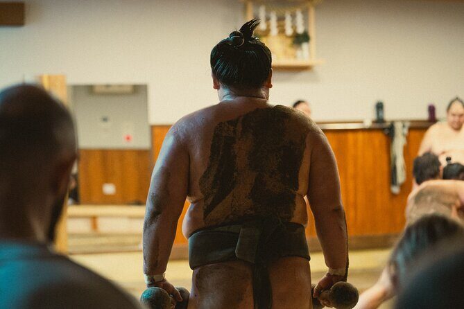 Sumo Wrestlers Morning Practice Tour – Tokyo Sumida District - The guide, translation, and Q&A: where the learning happens