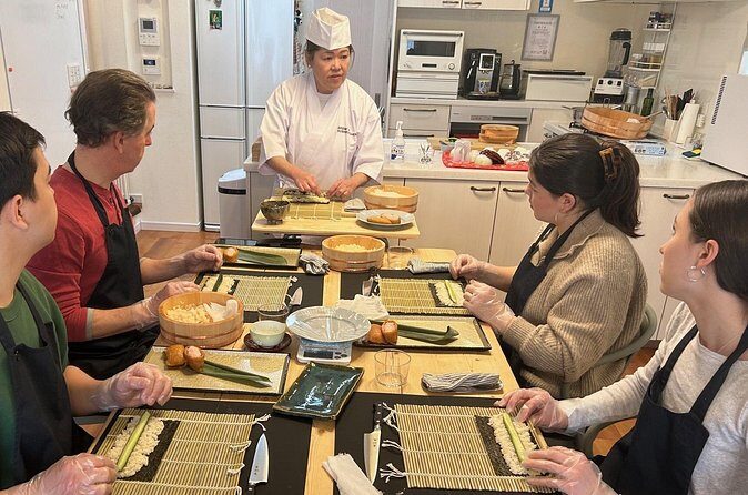 Sushi Cooking Class: AKEMI's SUSHiKiTCHEN in Tokyo - Inside Akemi’s Sushikitchen: A Tokyo Home Class, Not a Restaurant Demo