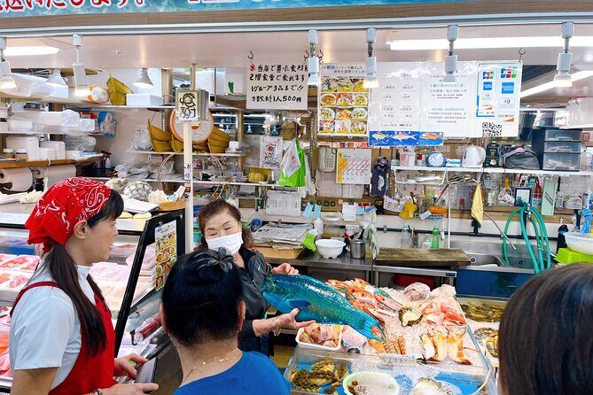 Sushi Making Experience Class in Naha Makishi Public Market - Why Makishi Public Market Is the Perfect Sushi Classroom