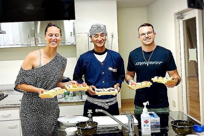 Sushi Making Experience Class in Naha Makishi Public Market - Group Size, Comfort, and Small Details That Matter