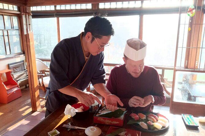 Sushi Making in a Century Old Kamakura Home - Timing and neighborhood: 10:30 am near Kamakura Station