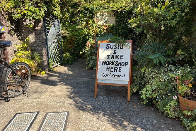 Sushi Making in a Century Old Kamakura Home - The sushi lesson: craftsmanship, not just rolling speed