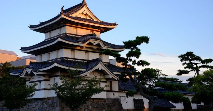 Takamatsu: Private Customizable Tour with Local Guide - Ritsurin Koen: The Garden You Can Pace Yourself Through