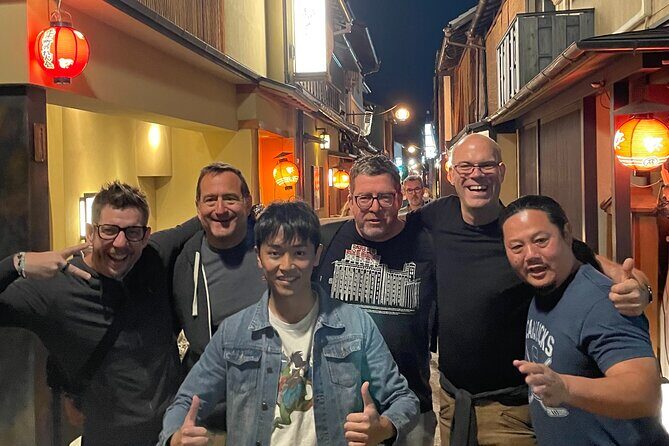 Takashi's local food adventure through Gion Kyoto tips of Ramen - Who should book this tour