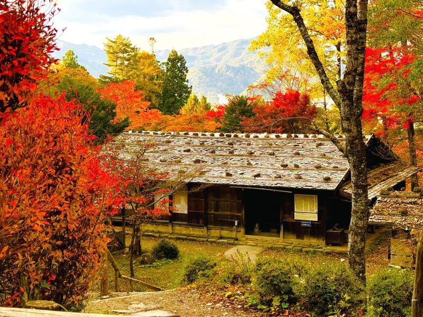 Takayama: Hida Folk Village Guided Tour with Bus Transfer - Key highlights at a glance