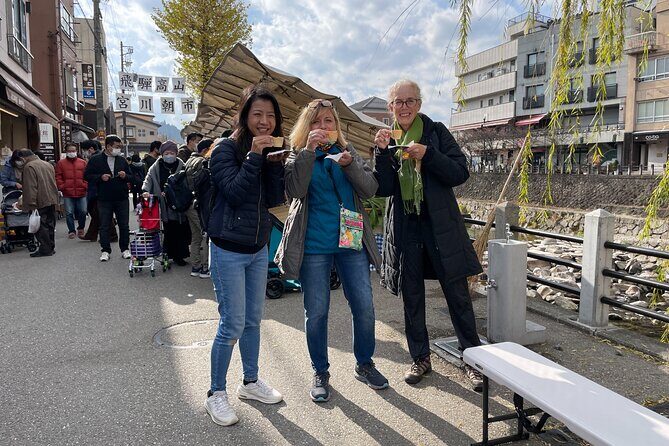 Takayama Local Cuisine, Food & Sake Cultural Tour with Government-Licensed Guide - Morning market energy: Asa-ichi and Miyagawa Morning Market