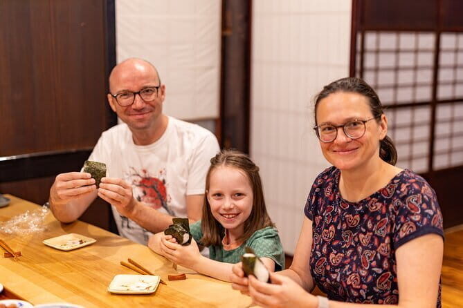 Takayama Rice ball Making and meditation at Takayama Zenkoji. - Morning calm at Takayama Zenkoji Temple