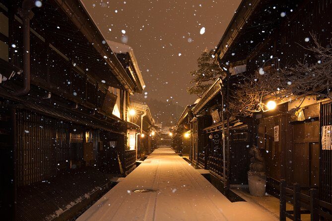 Takayama walking tour & Hida Folk Village - Hida no Sato Open Air Museum: why the guide helps here