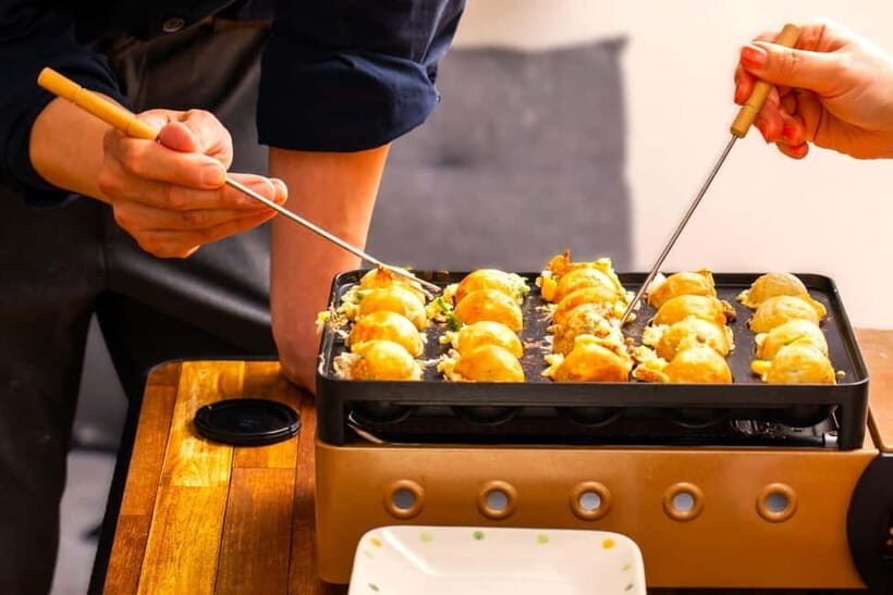 Takoyaki cooking experience in Kabukicho, Shinjuku - What You’ll Be Making: Takoyaki, From Batter to First Bite