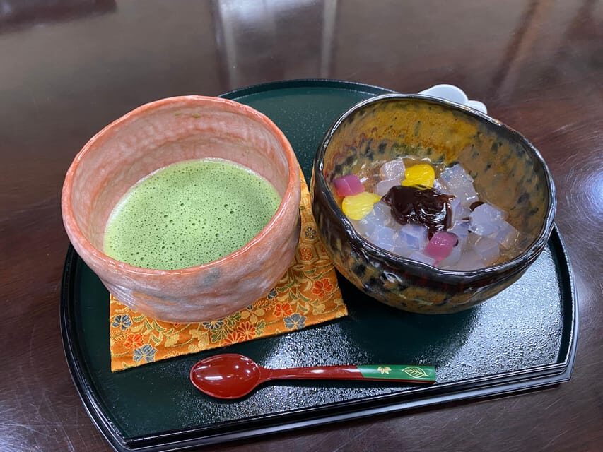 Tameike: Exploring the Heart of Japanese Politics Tour - Dobashi-en: matcha and sweets that actually finish the day