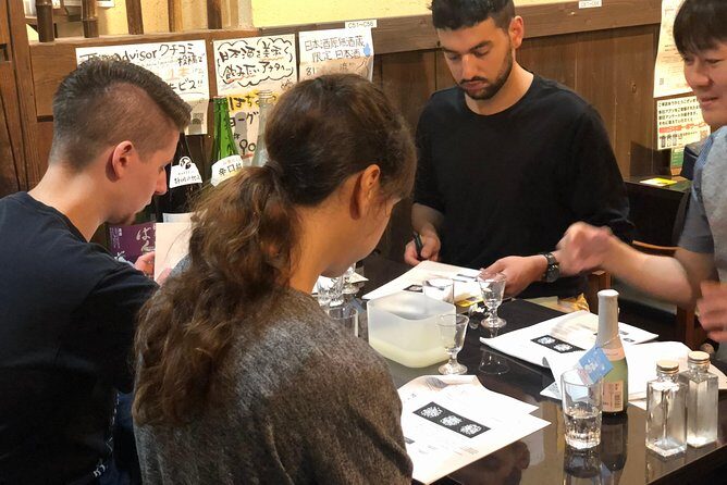 Tasting All Types of Sake with Sommelier - How Aki-san Guides Your Palate (So You Notice the Right Things)