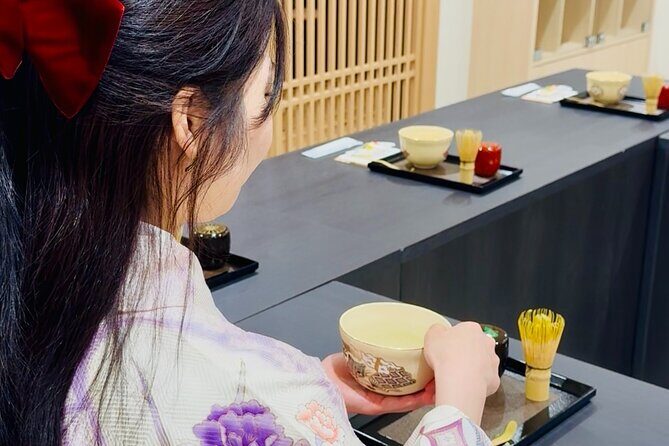 Tea and Calligraphy Session at a Table in Osaka - Key things I’d bank on before you go