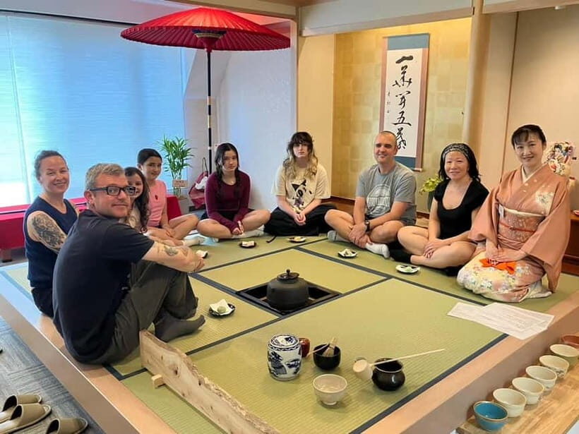 Tea ceremony experience in Japanese-style room 60min - Key highlights