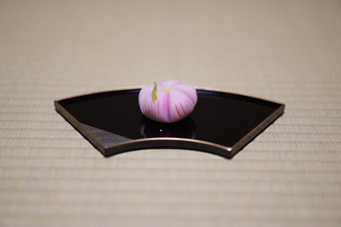 Tea Ceremony Workshop in Tokyo by the Experienced Instrucor - The Instructor Factor: Clear English and Real Technique