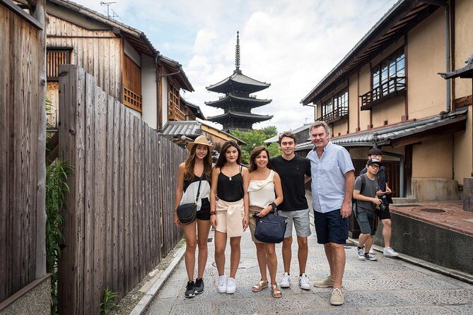 The right way to know Kyoto - Stop 3: Kinkakuji Temple and the price of the Golden Pavilion