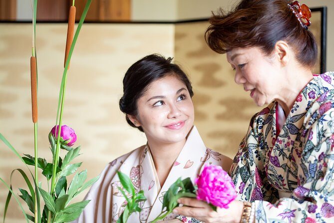 Three Japanese cultures experience in one day with simple kimono - The Schedule: Flower Arrangement, Calligraphy, Tea Ceremony