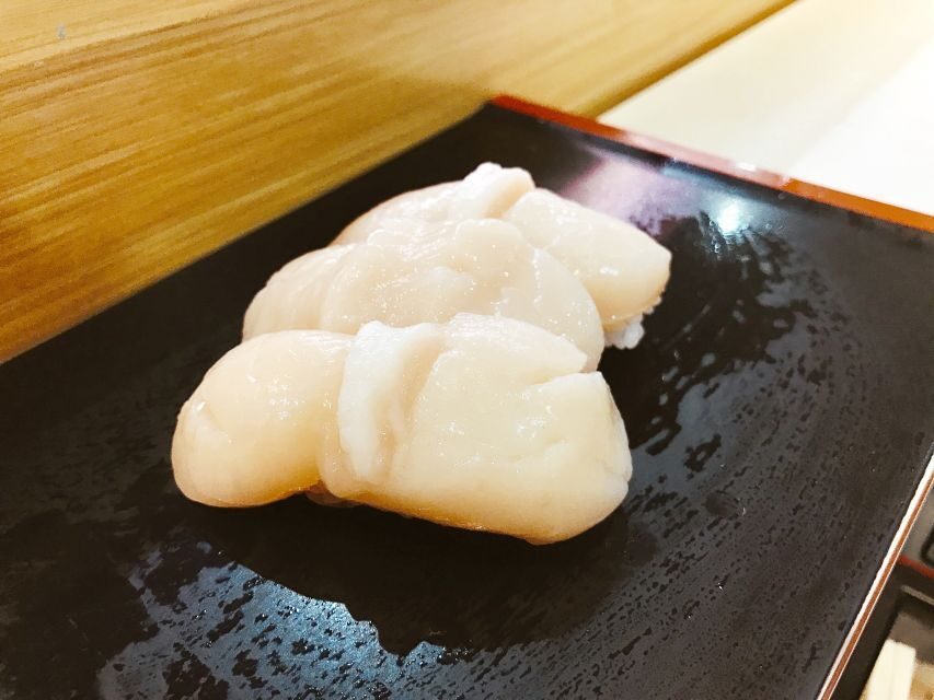 Tokyo: 2-Hour Asakusa Food Hunt & Cultural Tour - Meeting at Hinatomaru Kaminarimon: your start point
