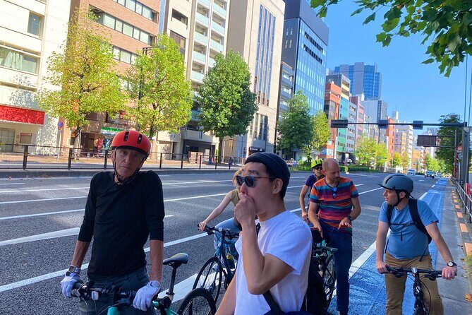 Tokyo: 3-Hour Bike/E-Bike Tour of the City's Highlights - Imperial Palace Area: A Calm Contrast After the Rush