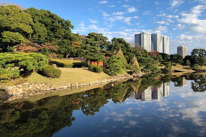 Tokyo Afternoon Tour with Pick-up Service from designated hotels - Hama Rikyu Gardens: the calm you can feel in your feet