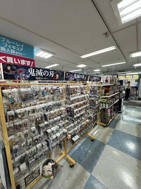 Tokyo Akihabara Anime walking tour & Maid Cafe option - Key things that make this tour work