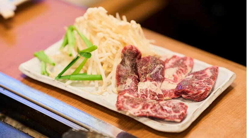 Tokyo: Asakusa Guided Food Tour with 12 Dishes & 3 Drinks - The 12-dish flow: why a guided pace beats restaurant hopping