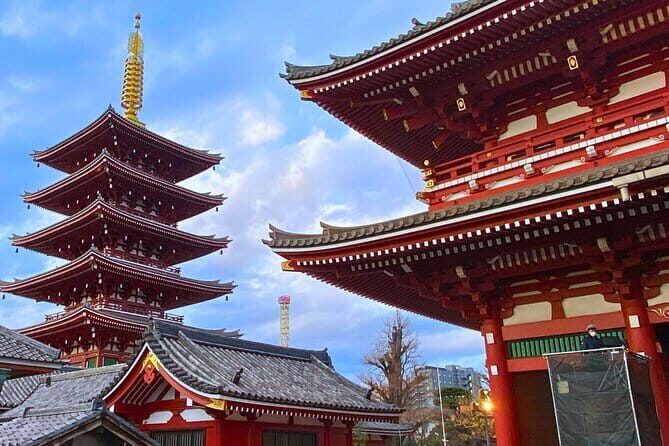 Tokyo: Asakusa Temple & Shrine Walking Tour with Local Guide - Why this Asakusa tour feels better than going solo