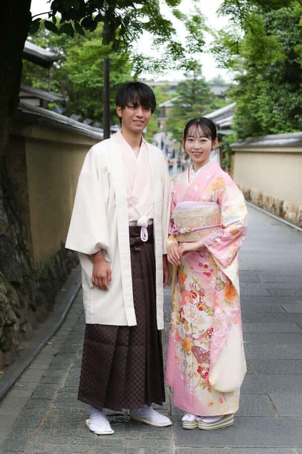 Tokyo Asakusa: Traditional Kimono Rental Experience at Wargo - Price and Value: Why $33 Can Be a Real Deal