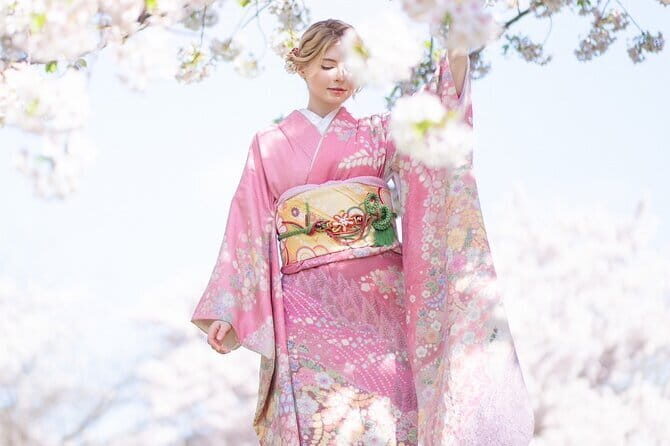Tokyo Authentic Kimono Rental in Asakusa with Photography Option - Getting Dressed: The 1 to 1.5 Hour Kimono + Hair Flow
