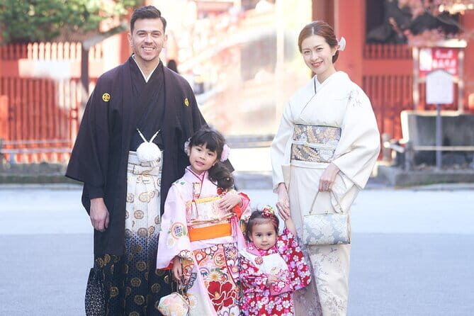Tokyo Authentic Kimono Rental in Asakusa with Photography Option - Choosing Your Kimono: Picks, Accessories, and the Right Feel