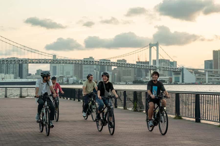 Tokyo Bay Area: Sunset Night View 3h E-bike Guided Bike Tour - Practicalities: meeting at Compassbike and riding comfort