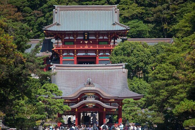 Tokyo: Bus Tour to Kamakura Great Buddha & Enoshima with Pickup - Pacing, meeting points, and communication: how to avoid day-trip stress