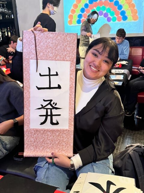 Tokyo: Calligraphy on Kanji Fan & Scroll with Drink - Key highlights to know before you go