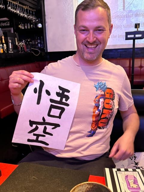 Tokyo: Calligraphy on Kanji Fan & Scroll with Drink - Price and value for an 80-minute Tokyo workshop