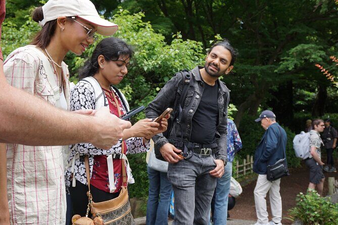 Tokyo Castle, Imperial Palace, Shogun & Garden Walking Tour - Price and value: what $31.84 buys you