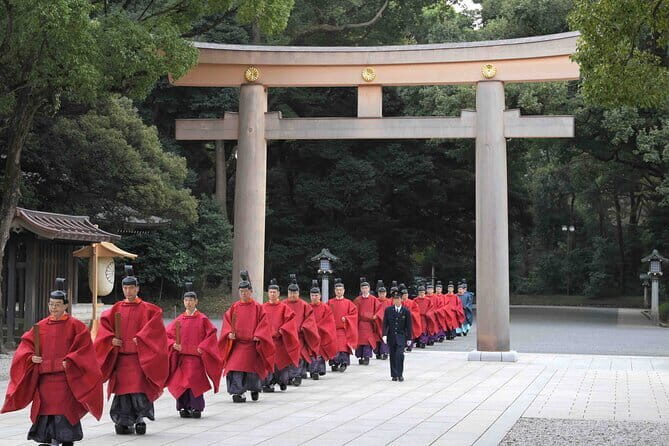 Tokyo City Tour by Private Car & English guide - Why a private car tour makes Tokyo feel manageable in one day