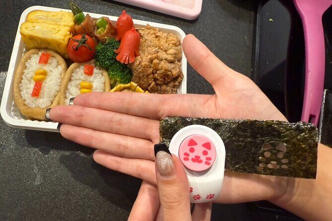 Tokyo : Cute Character Bento making work shop in Shinjuku - Rolling tamagoyaki: the technique that makes your bento feel authentic