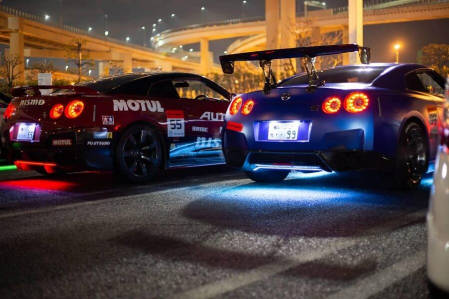 Tokyo: Daikoku Self-Drive R35 GT-R Custom Car Experience - Shibuya Scramble Crossing pass-by: quick photos, big atmosphere