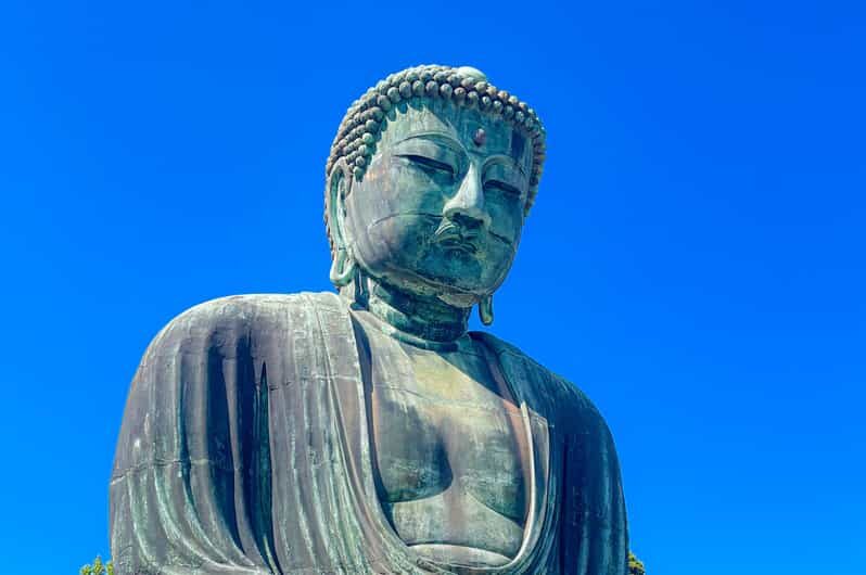 Tokyo: Day Trip to Kamakura in Spanish - Spanish - Hase-dera Temple: myths, legends, and a calmer pace
