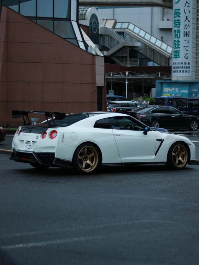 Tokyo Drift 3.8 V6 Fast & Furious Experience ( Kaila Yu-SP ) - Your driver matters: music, car talk, and real personalities