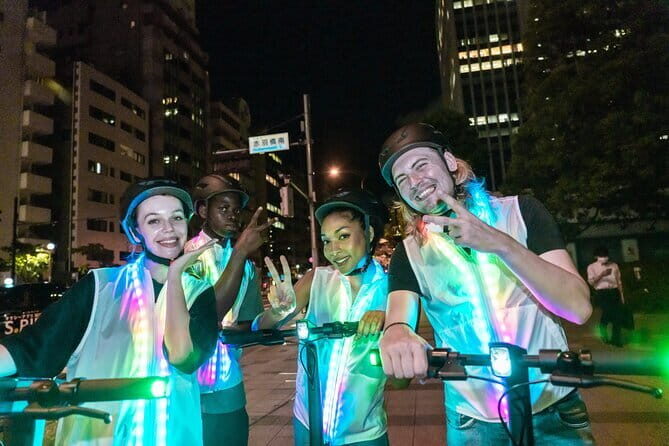 Tokyo: E-scooter Experience & Tokyo Tower night Tour - The second Minato ride and your photo with Tokyo Tower in the background