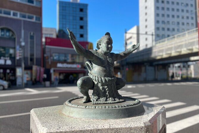 Tokyo: Enjoy Sumo match and know about it! [Ticket included] - Inside the Arena: What Your Guide Points Out (and Why It Helps)