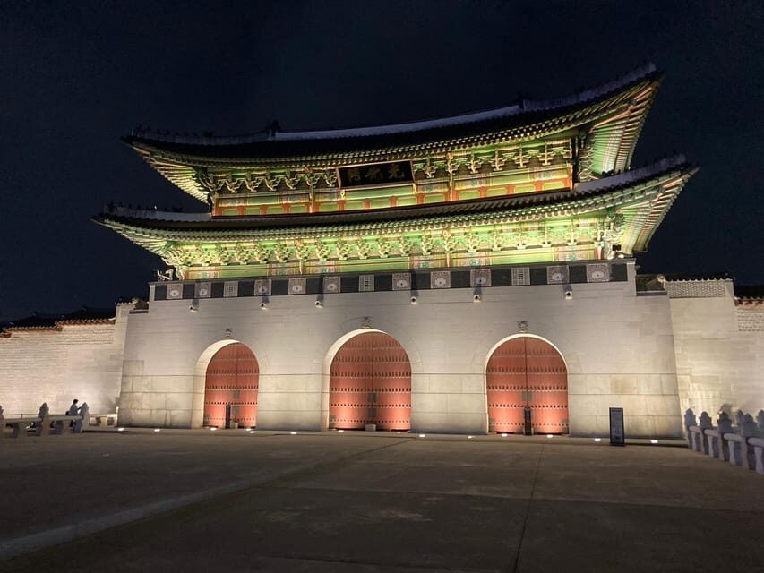 Tokyo Full Day Tour with a Local Expert Guide - Imperial Palace Grounds: A Calm Walk with Real Meaning