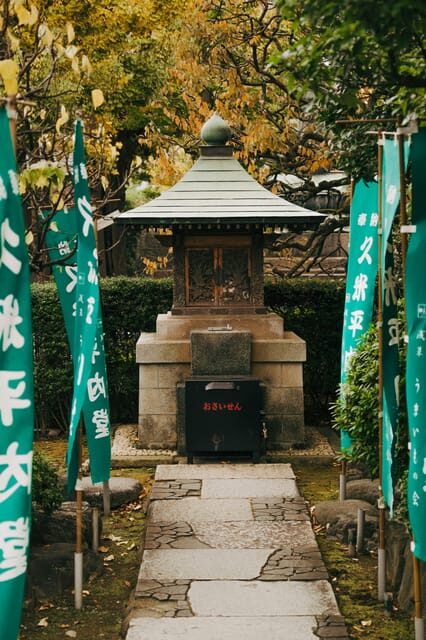 Tokyo: Ghost Tour with Scary Japanese Stories and Folklore - Tokyo Station to the First Taste of the Dark Side