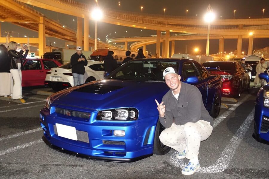 Tokyo: GTR Guided Daikoku Experience at Night - Rainbow Bridge Photo Stop: Quick Orientation, Good Photos, Short Breathing Room