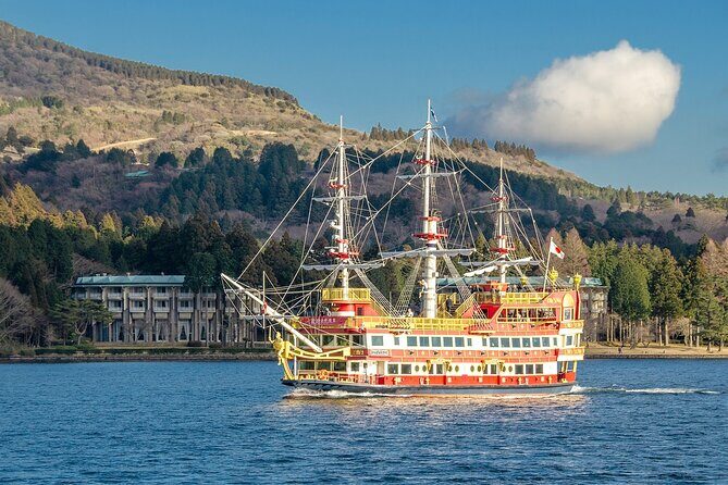 Tokyo Hakone : Mt.Fuji, Owakudani, Open Air Museum, Hakone Shrine - Pirate Ship over Lake Ashi: a scenic break with 3D art onboard