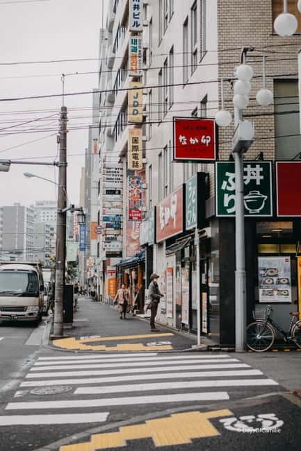 Tokyo, half day : private tour with an expert ! - Asakusa and Senso-ji: Red Temple Views That Look Better in Real Life